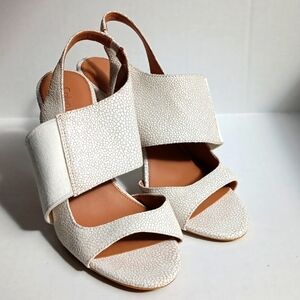 SUMMER HEELS